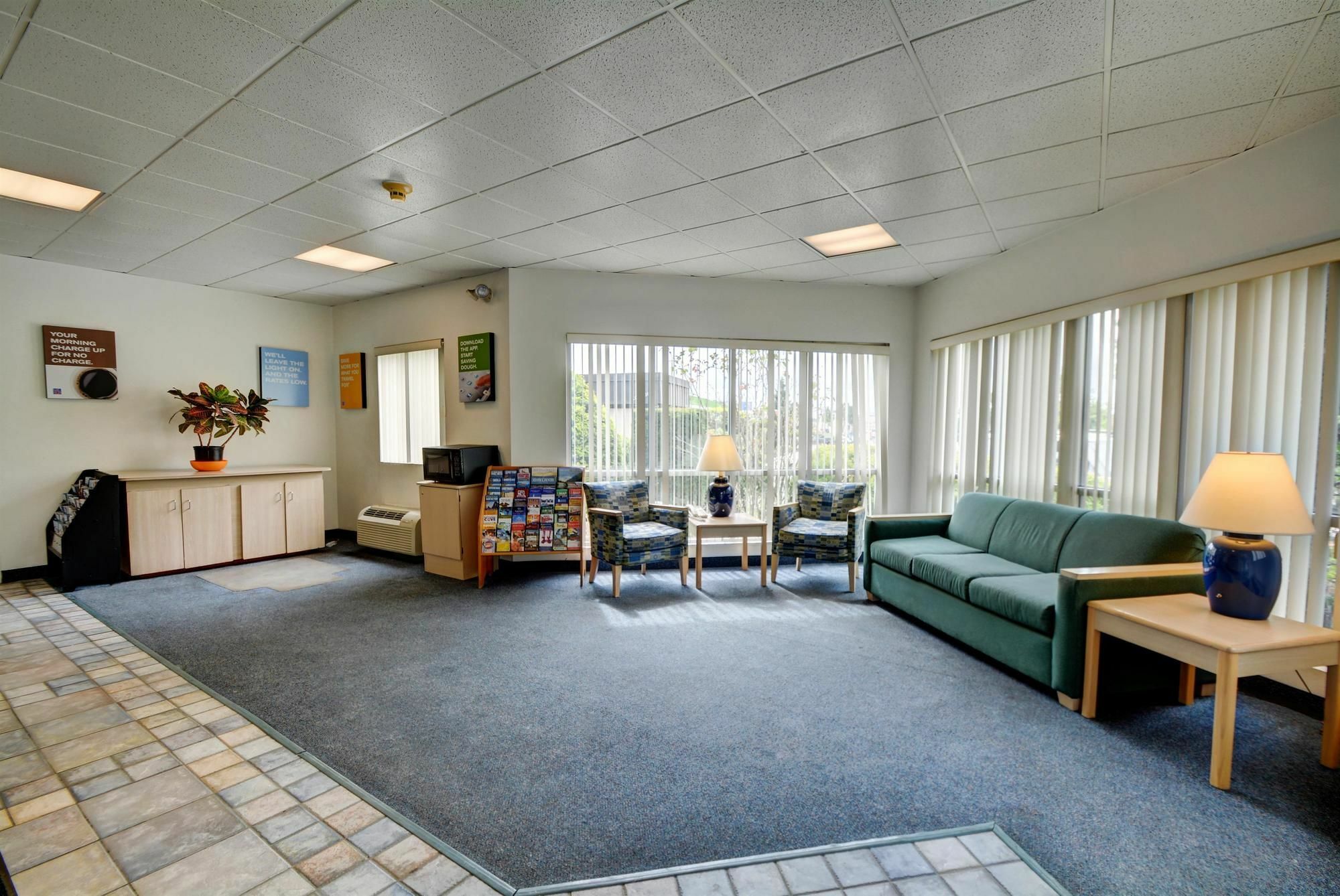 Motel 6-Warwick, Ri - Providence Airport - I-95 Экстерьер фото